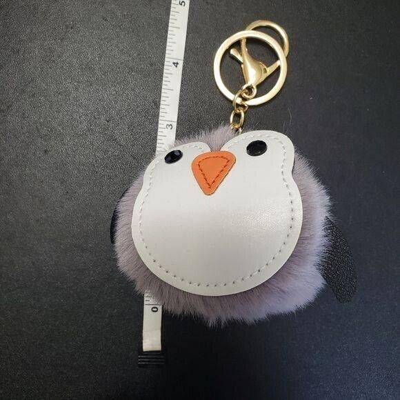 "I would love to hold your keys for you" - Picture 4 of 7